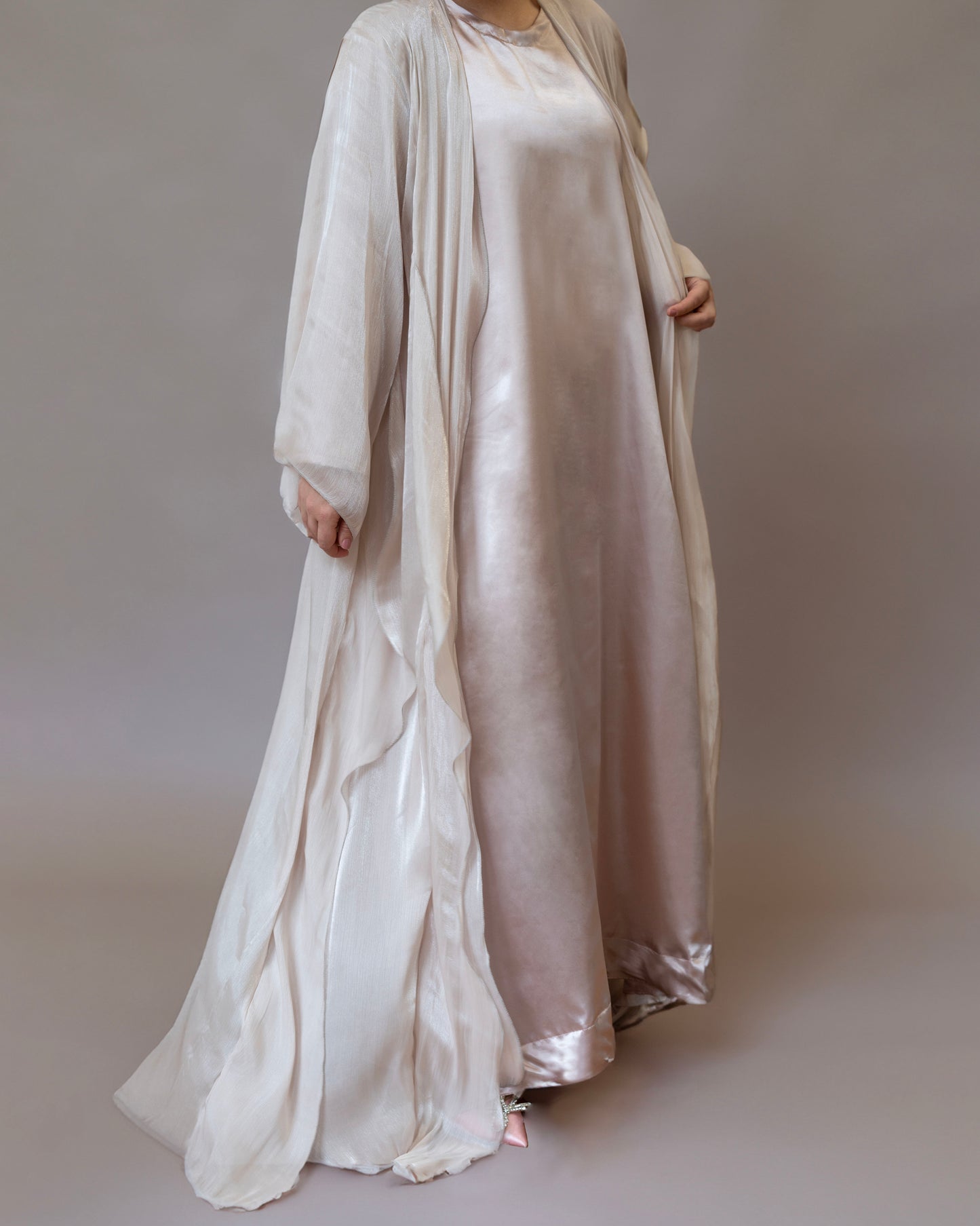 Luxe Rose Abaya